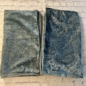 NICOLE MILLER HOME CRUSHED TEXTURE BLUE PILLOW SHAMS (2) QUEEN SIZE